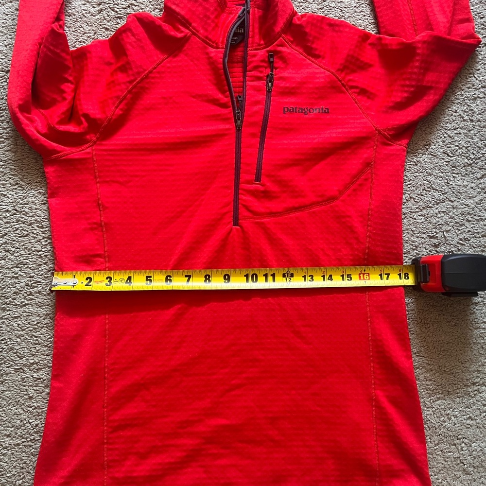 Patagonia women’s R1 fleece pullover - Picture 5 of 5